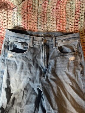 American Eagle Outfitters Light Blue Distressed Jeans